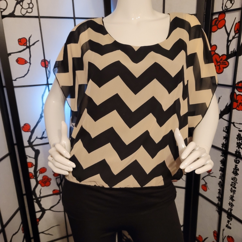 LOVED JL LADIES LAYERED BLOUSON TOP SHEER TOP/SIZE MEDIUM